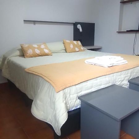 סן סלבדור דה ג'ולוי Hospedaje Vacacional Parque Lineal מראה חיצוני תמונה
